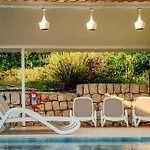 Sea Garden Hotel