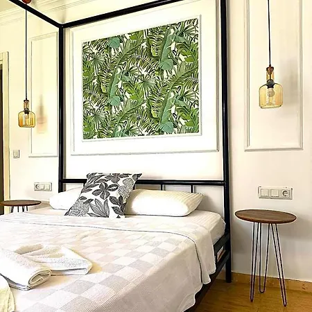Готель Sea Garden Каш