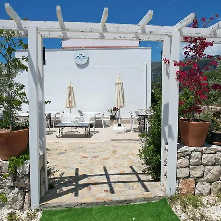 Hotel Sea Garden 3*